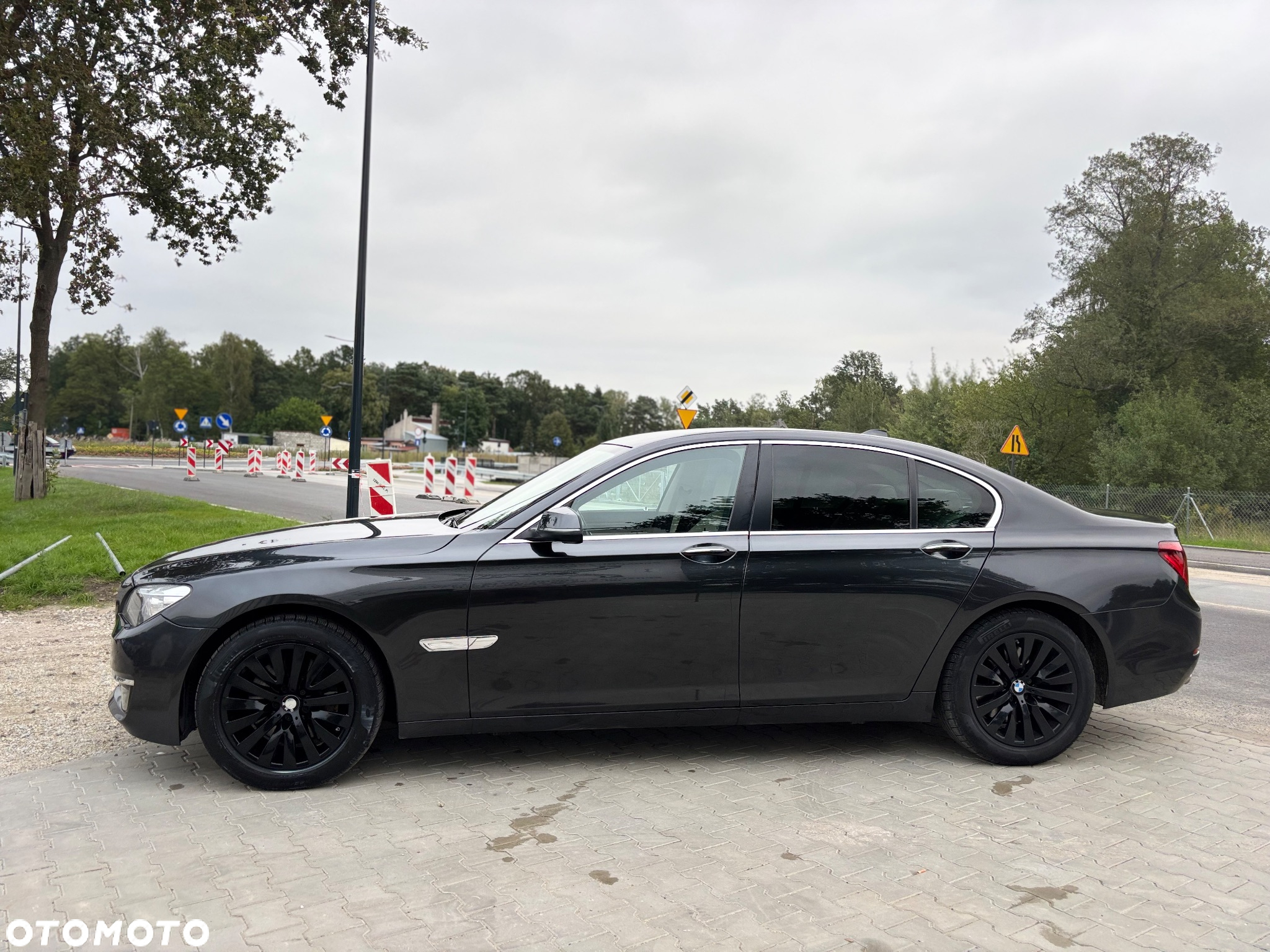 BMW Seria 7 730d xDrive - 27