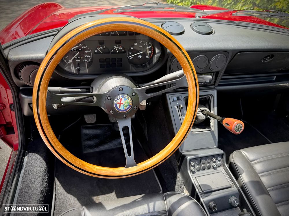 Alfa Romeo Spider 1.6 - 16