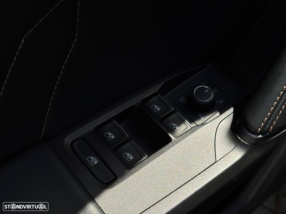 Cupra Formentor 1.4 e-Hybrid DSG VZ - 23