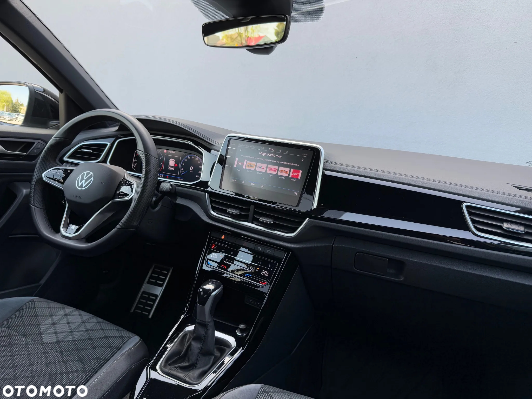 Volkswagen T-Roc 1.5 TSI Style DSG - 14