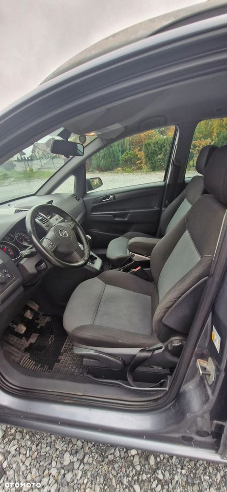 Opel Zafira - 11