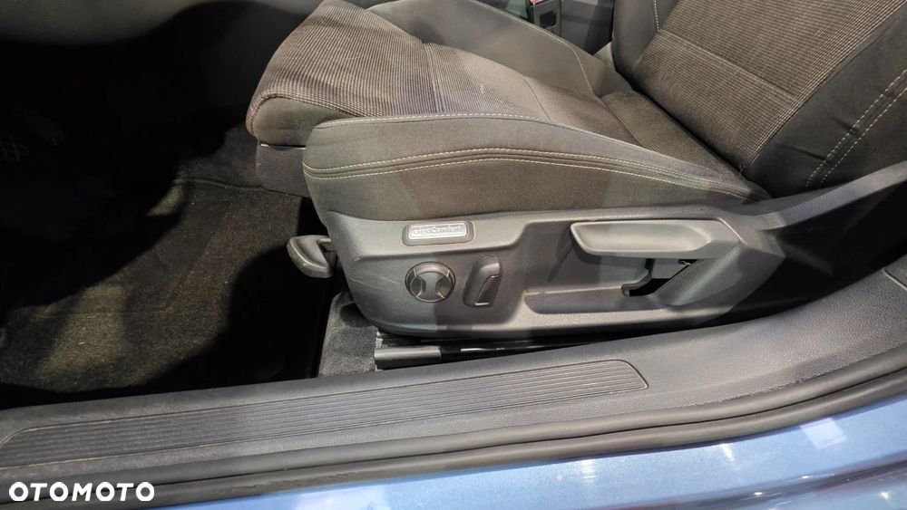 Volkswagen Passat - 5