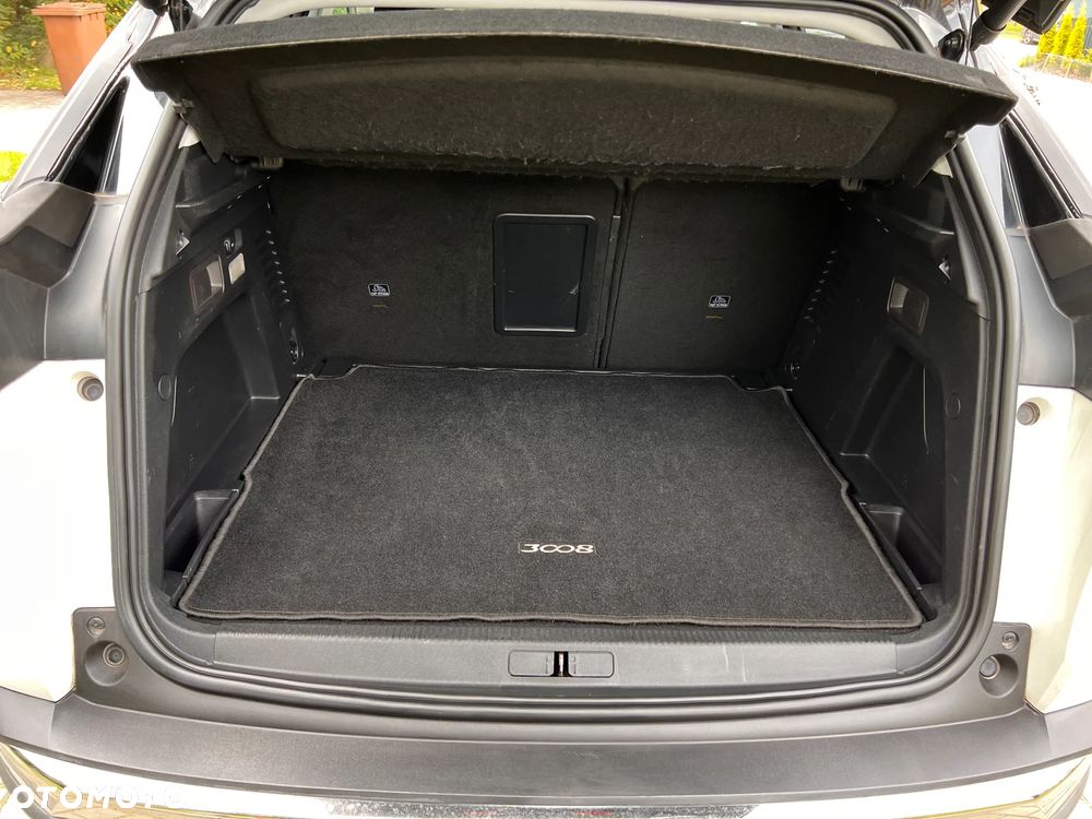 Peugeot 3008 1.2 PureTech Allure S&S EAT6 - 21