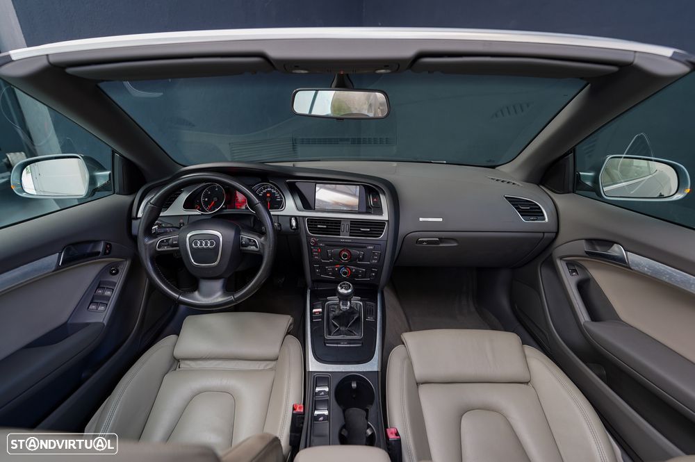 Audi A5 Cabrio 2.0 TDi - 10
