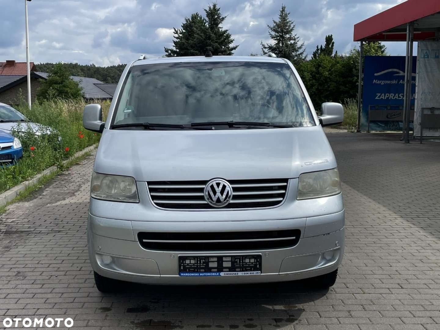 Volkswagen Multivan - 2