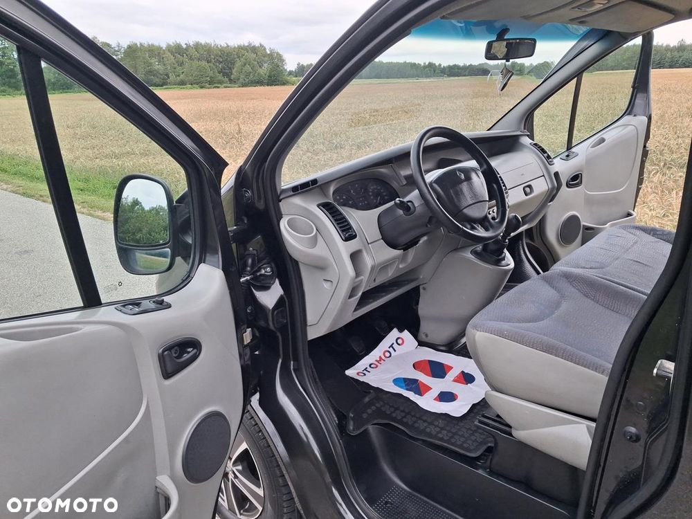 Renault Trafic - 19