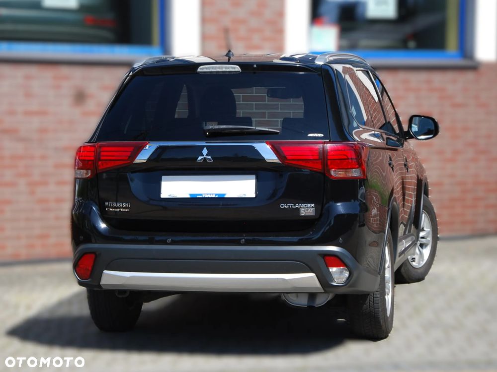 Mitsubishi Outlander 2.0 Intense + 4WD CVT - 18