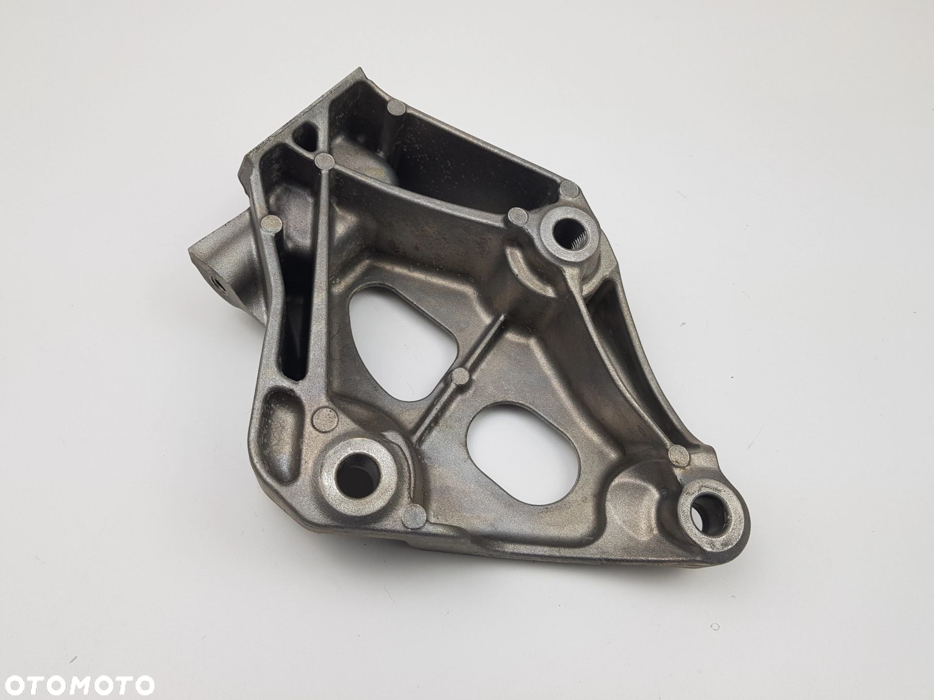Łapa Wspornik Mocowanie silnika BMW F20 F30 B47 2.0d 6859415 - 6