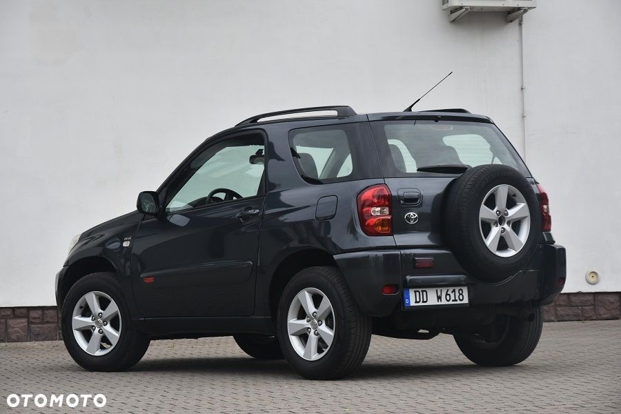 Toyota RAV4 1.8 VVT-i 4x2 - 9