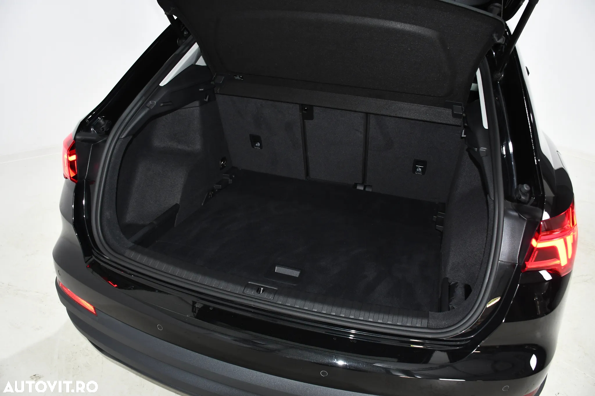 Audi Q3 2.0 40 TDI quattro S tronic Advanced - 34