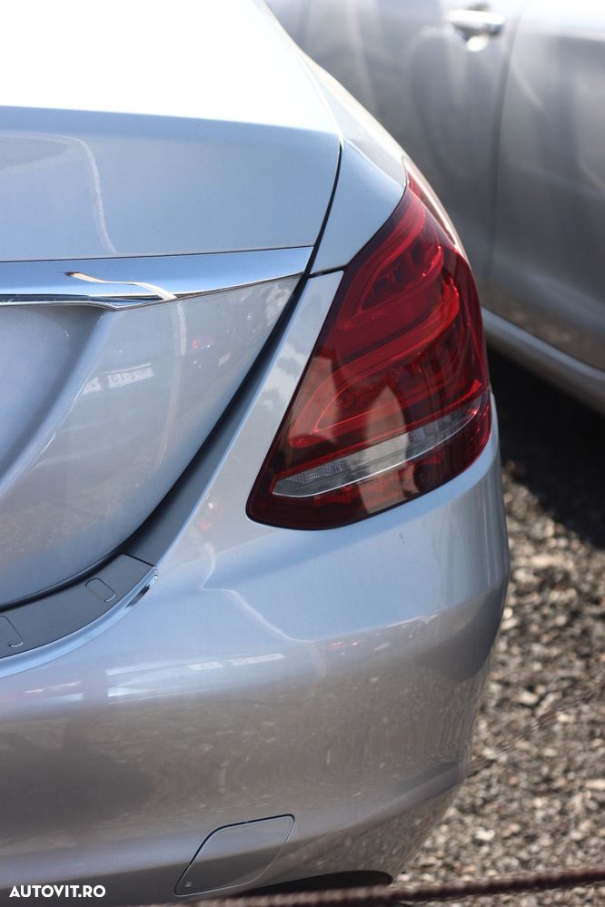 Mercedes-Benz C - 6