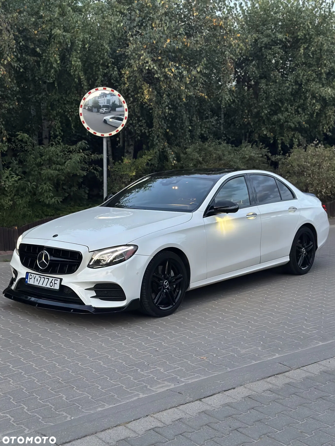 Mercedes-Benz Klasa E 300 9G-TRONIC - 2