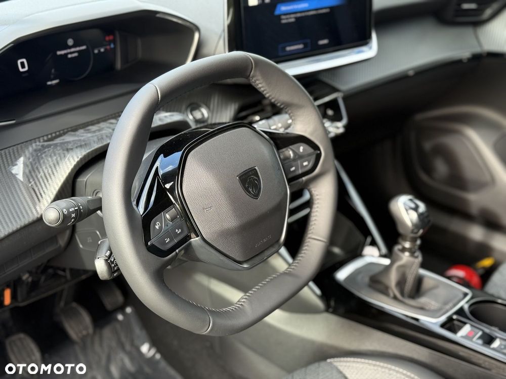 Peugeot 2008 - 10
