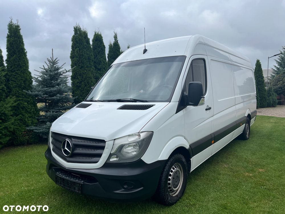 Mercedes-Benz Sprinter - 1