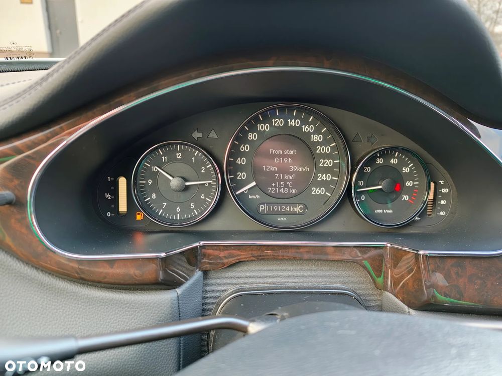 Mercedes-Benz CLS 350 CGI - 12