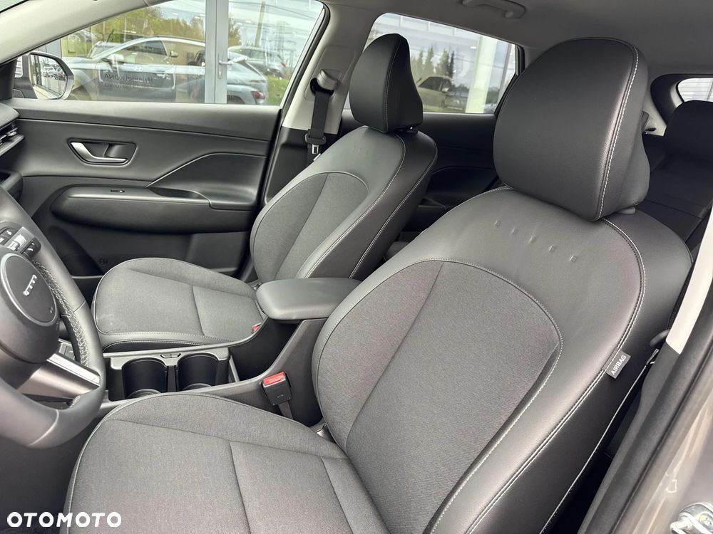 Hyundai Kona Electric 65kWh Executive - 12
