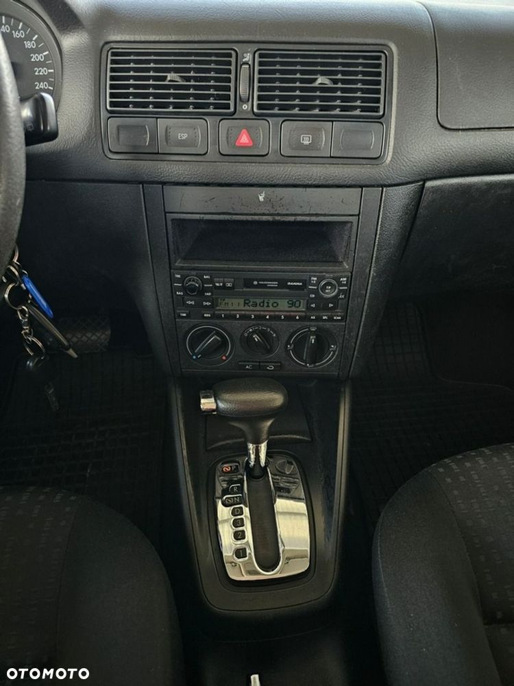 Volkswagen Golf - 15