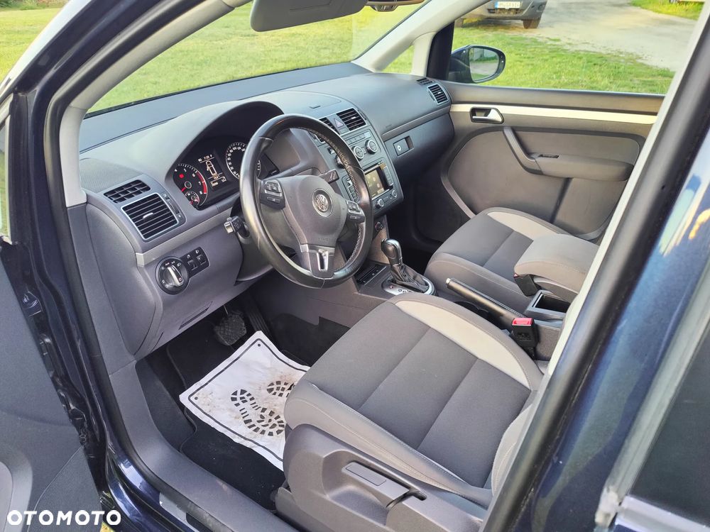 Volkswagen Touran 1.4 TSI DSG Life - 4