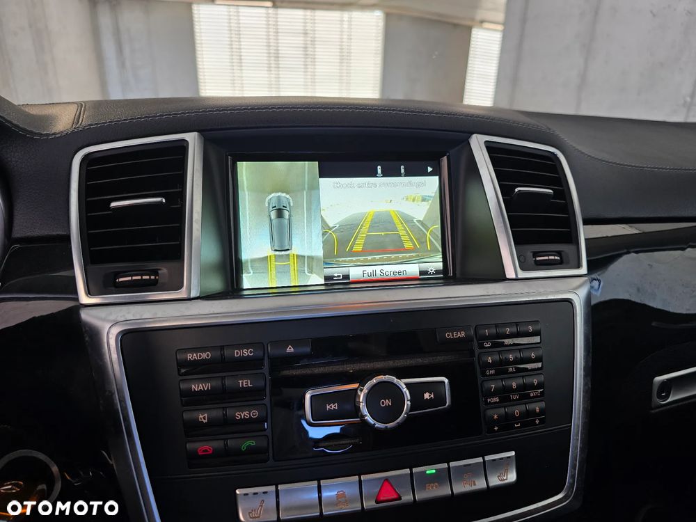 Mercedes-Benz GL - 32