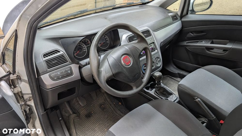 Fiat Punto 1.2 8V Classic - 12