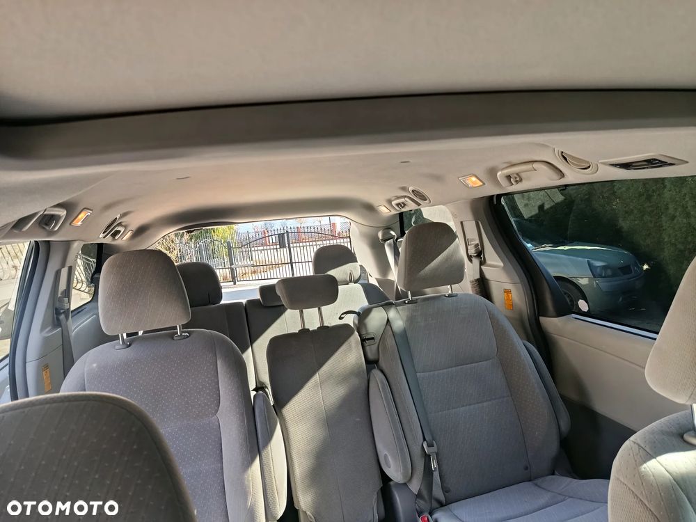 Toyota Sienna 3.5 V6 SE - 6