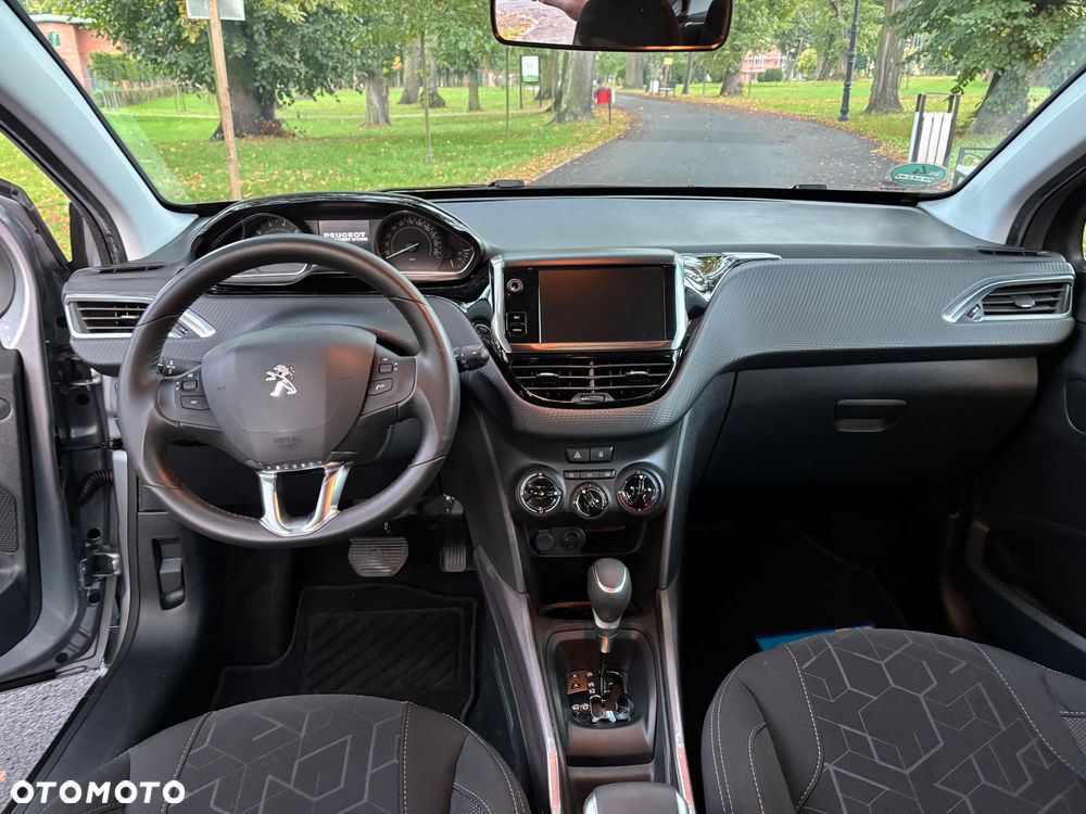 Peugeot 2008 - 13