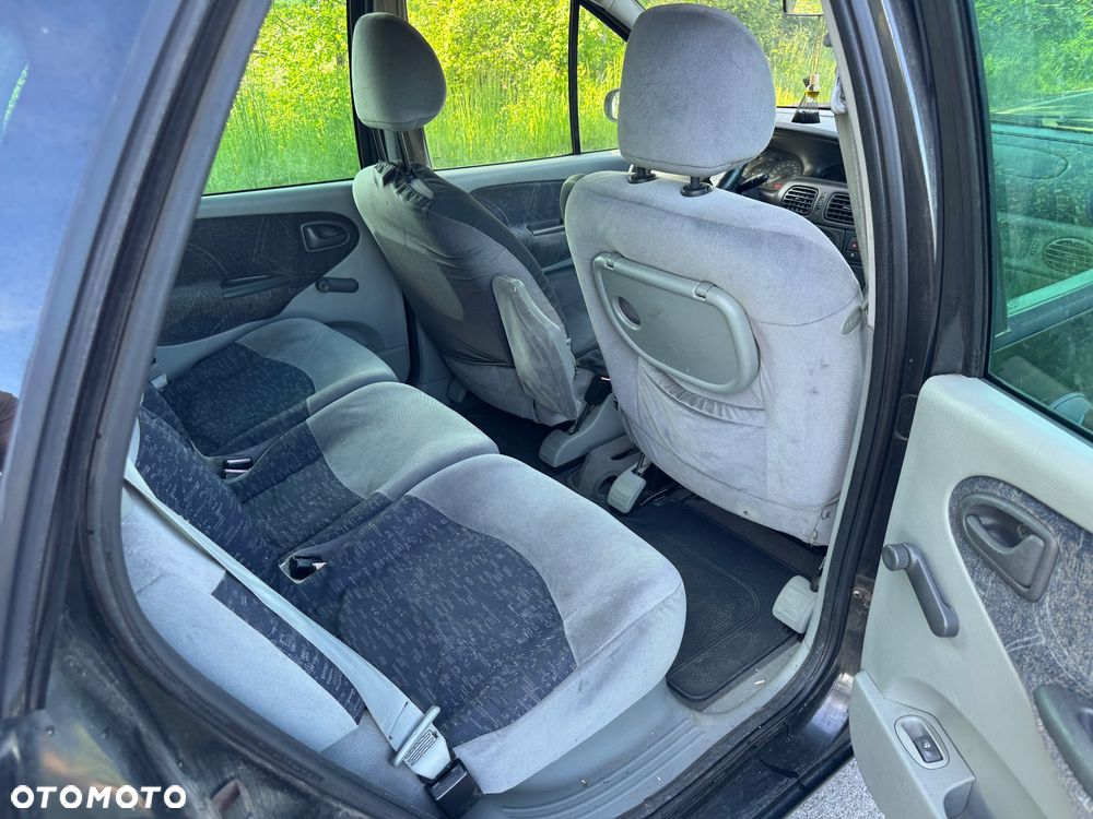 Toyota Prius - 9