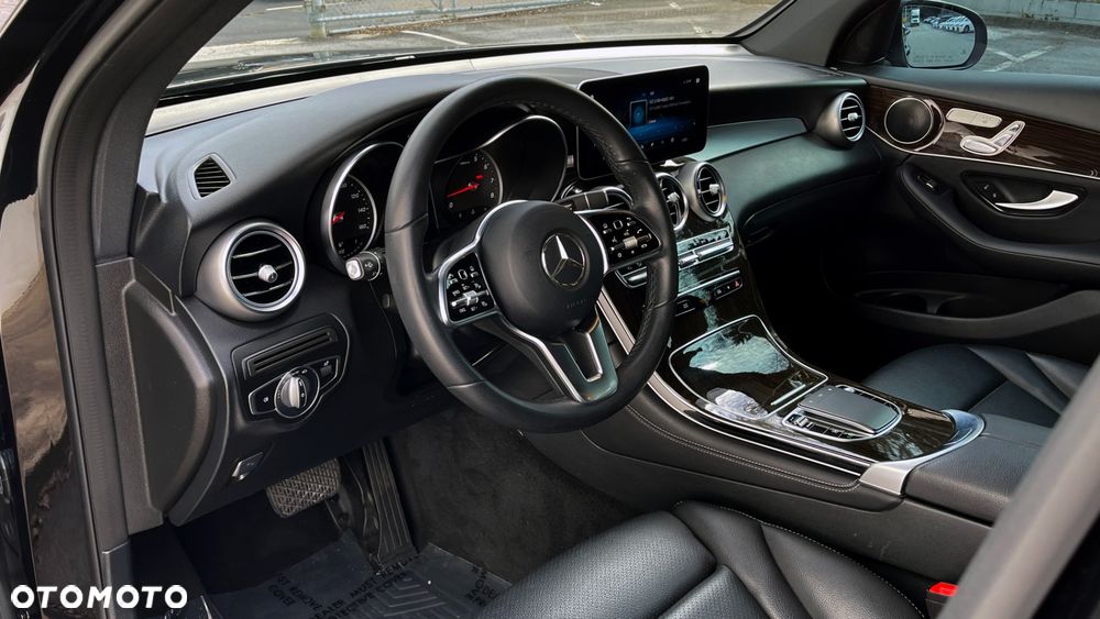 Mercedes-Benz GLC - 21