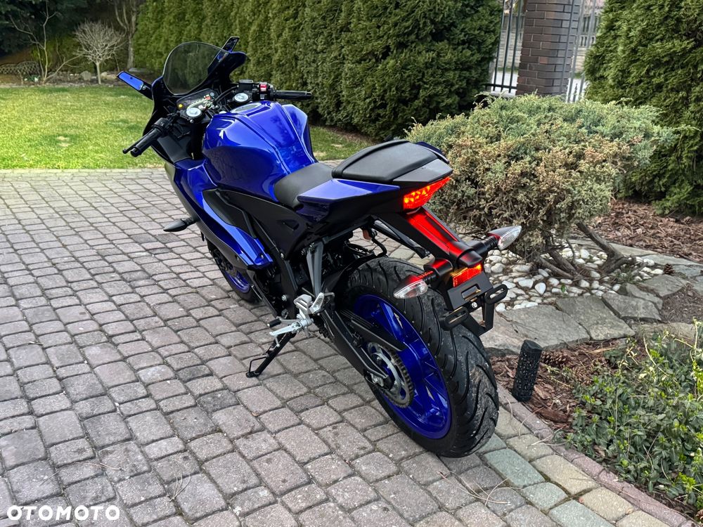 Yamaha YZF - 16