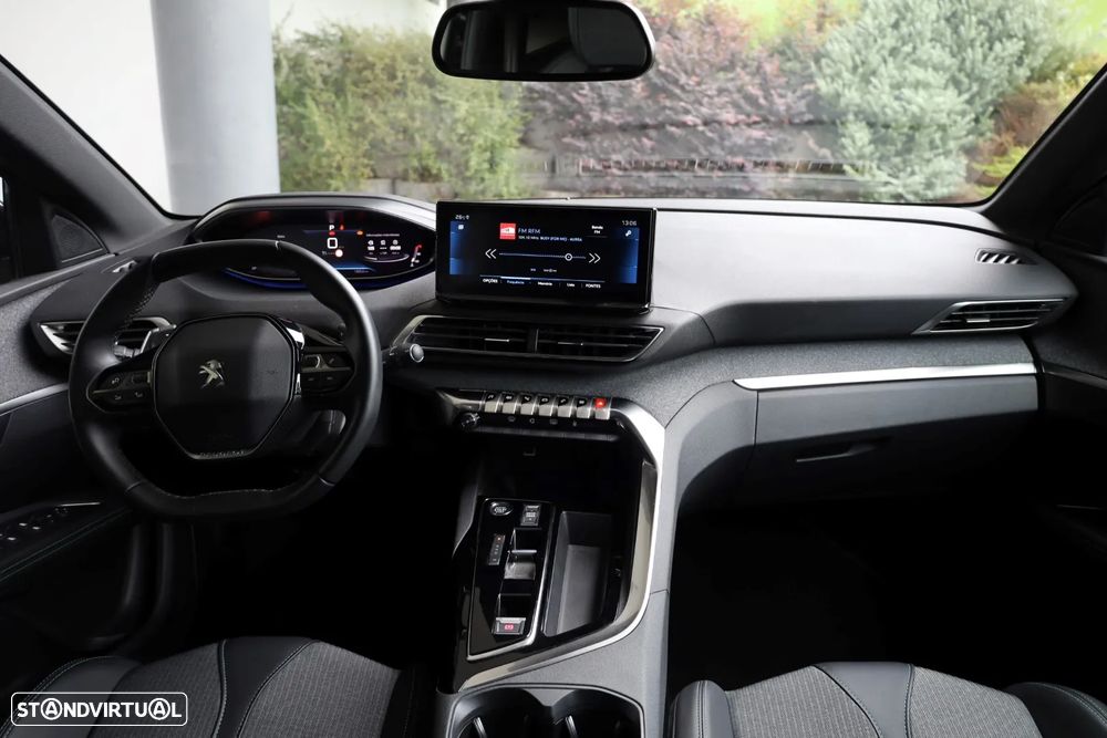 Peugeot 5008 1.2 PureTech Allure EAT8 - 17