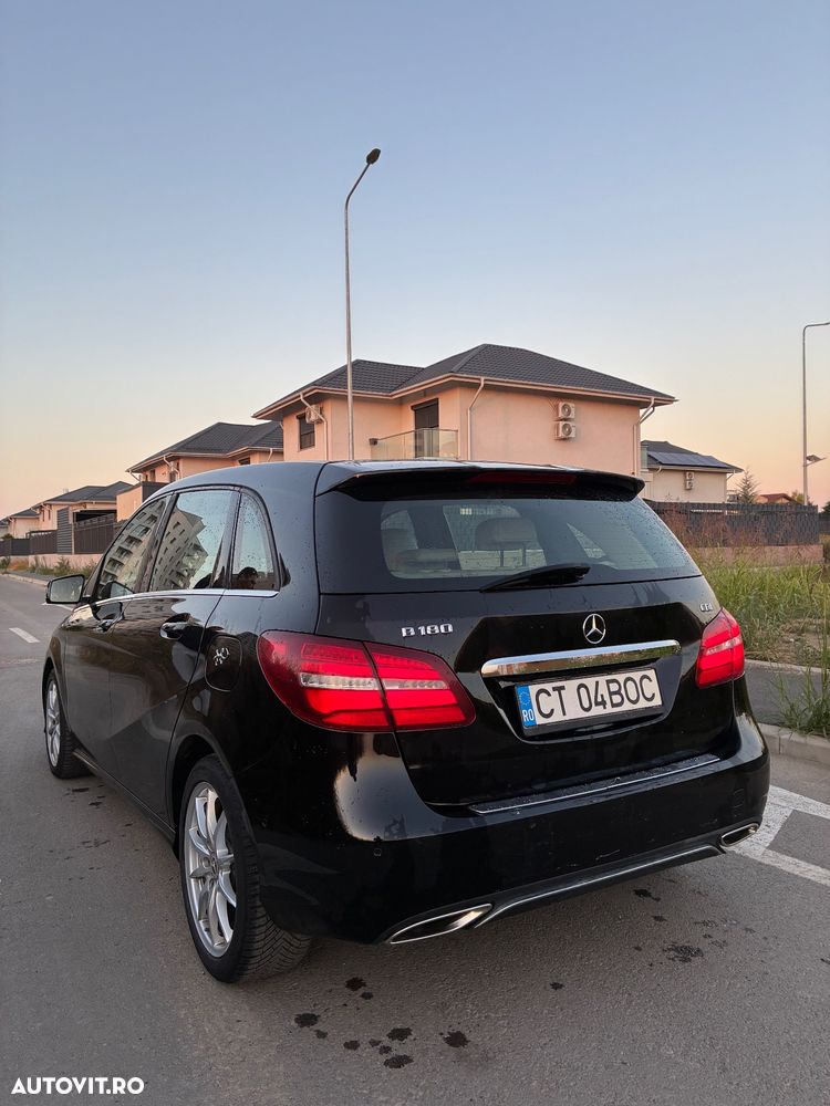 Mercedes-Benz B 180 - 3