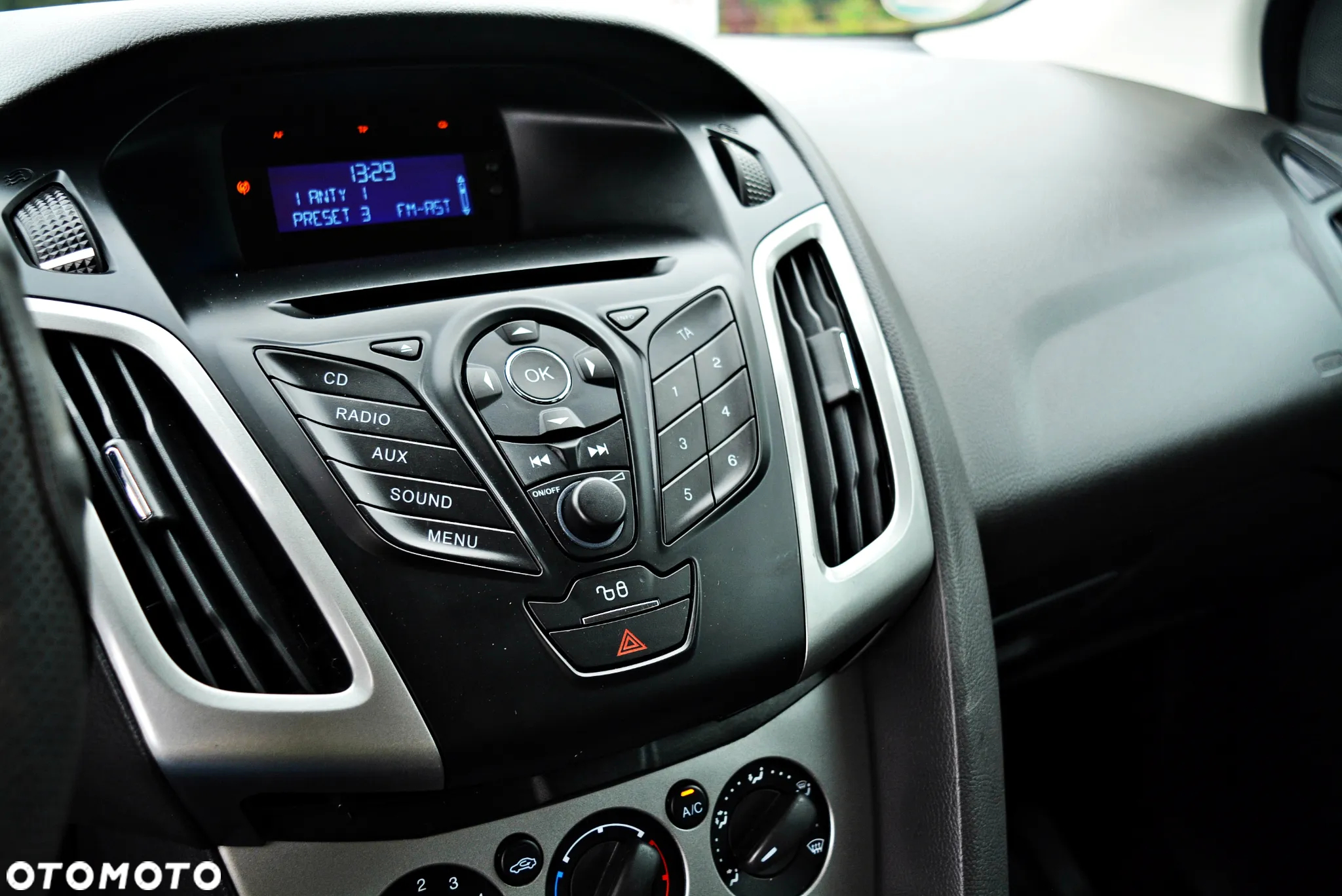 Ford Focus 1.6 Trend - 21