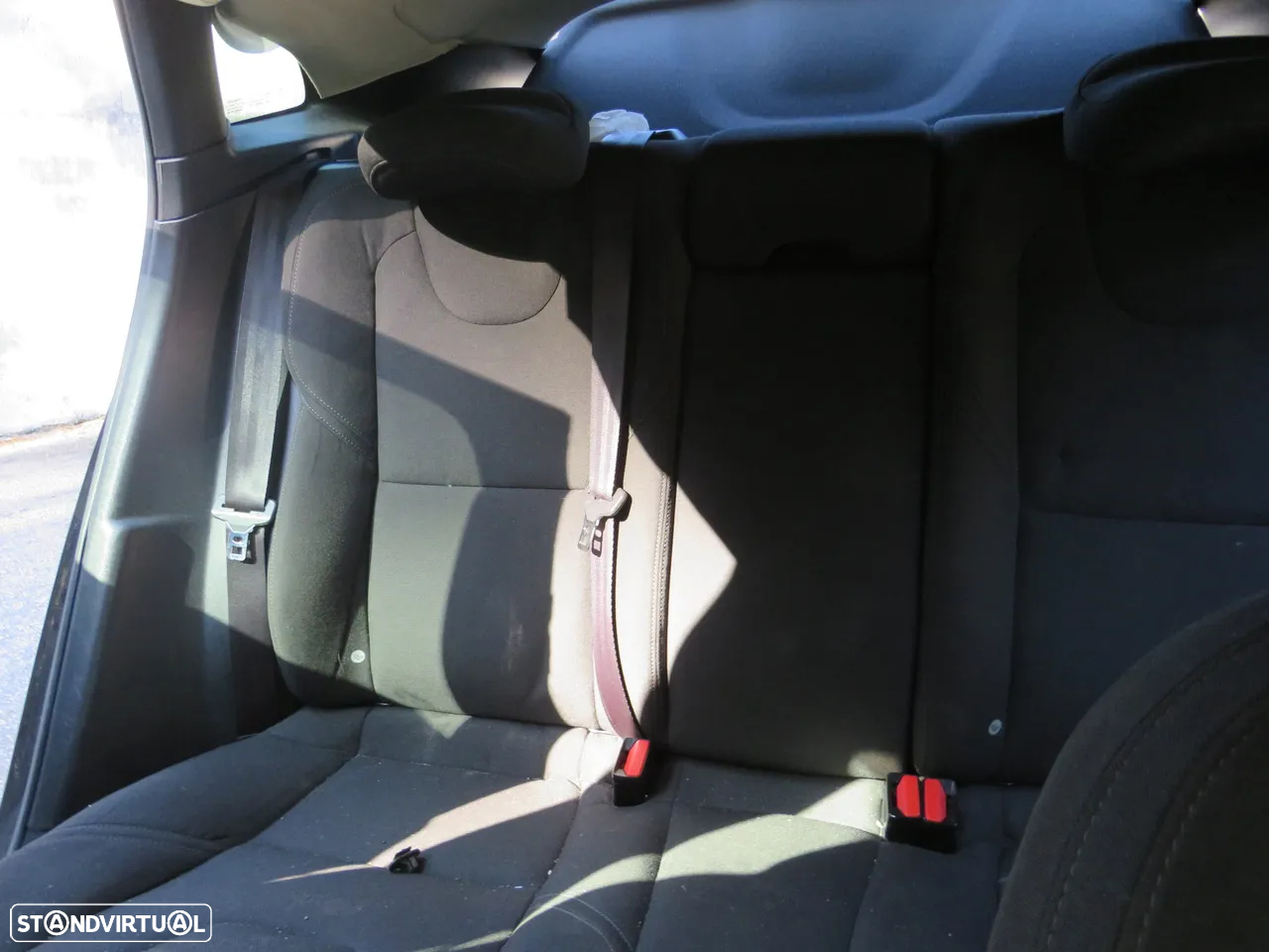 Volvo V40 1.3 D2 de 2016 - Peças Usadas (8547) - 5