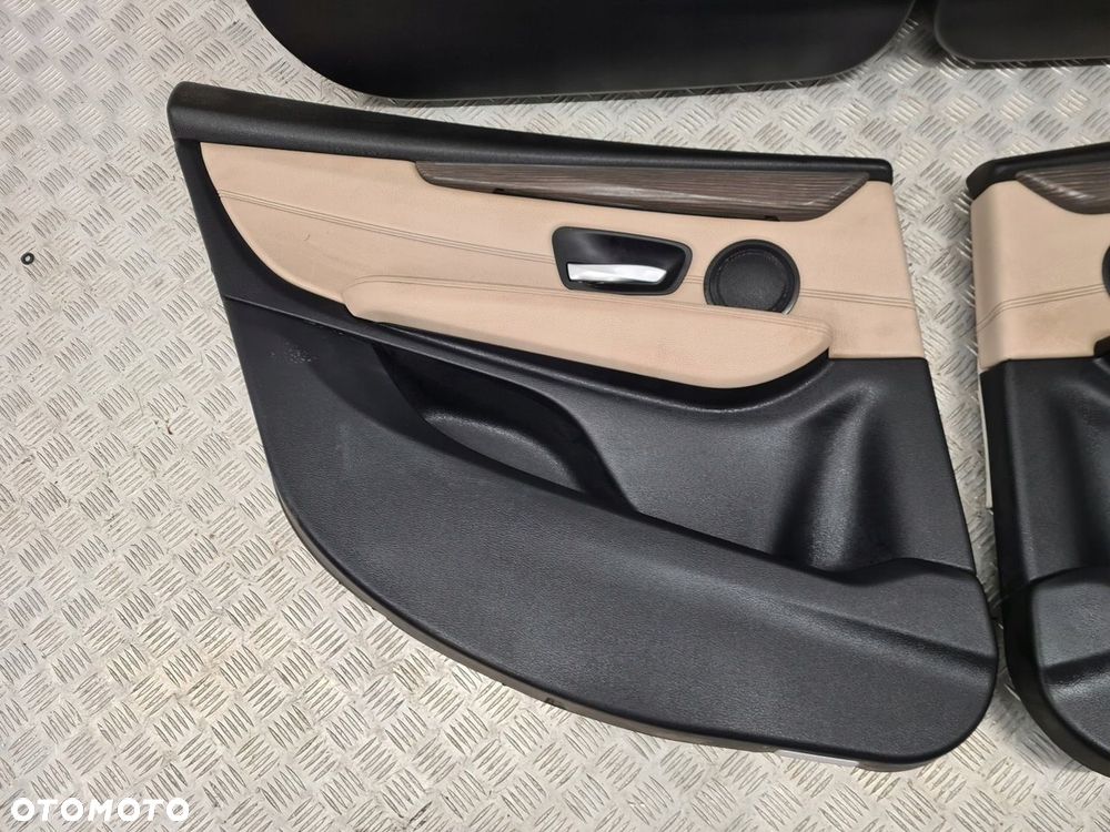 BMW F46 BOCZKI TAPICERKA DRZWI KOMPLET - 5