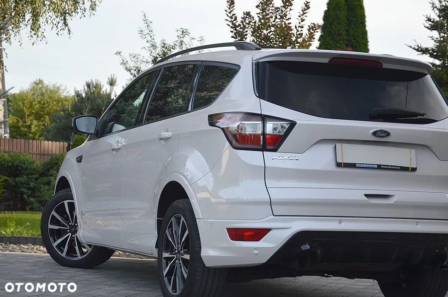 Ford Kuga 1.5 EcoBoost 2x4 ST-Line - 17
