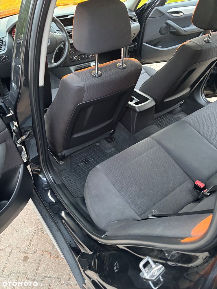 BMW X1 sDrive18i - 30