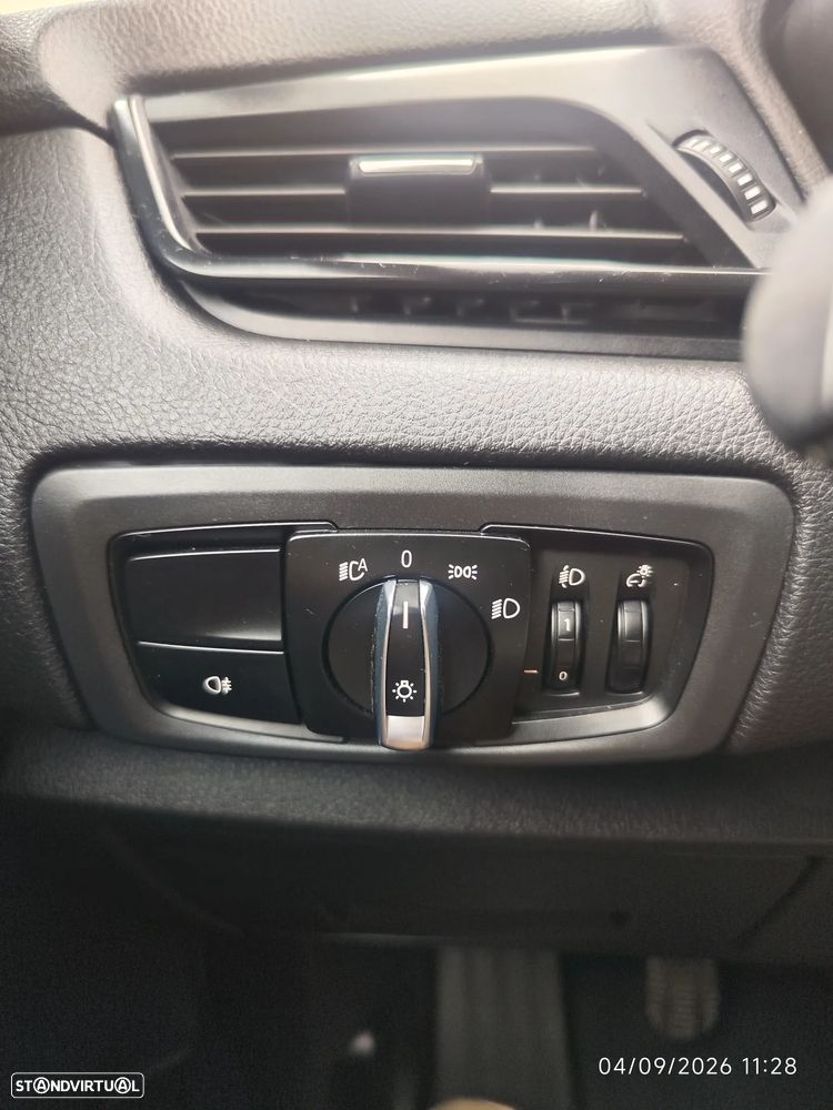 BMW 216 Active Tourer d Advantage - 25