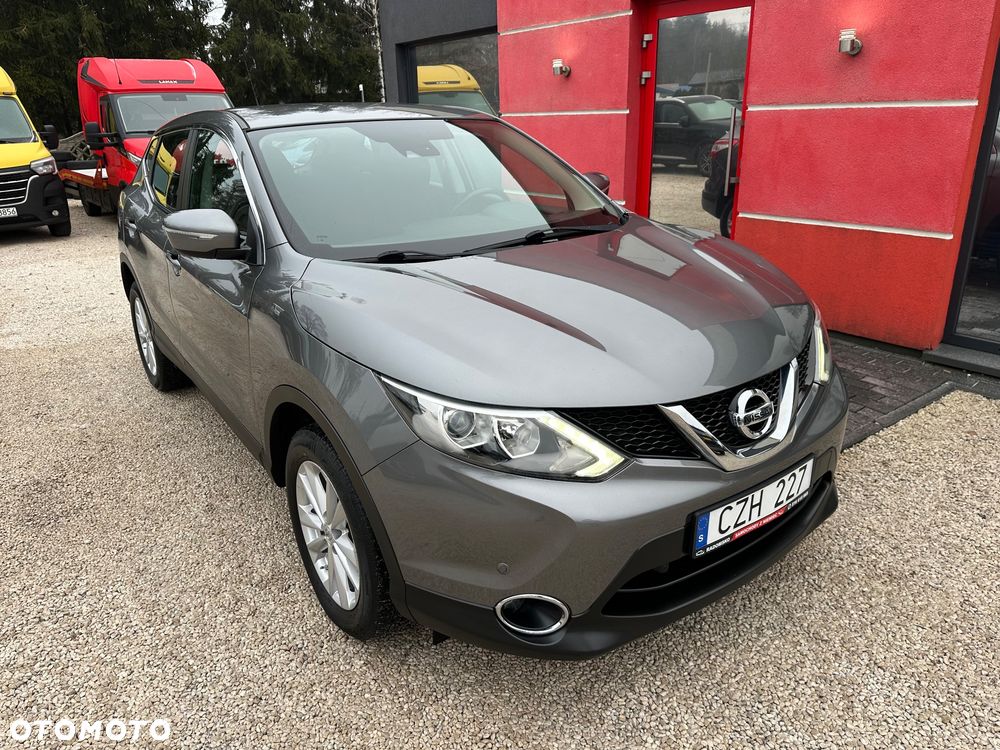 Nissan Qashqai 1.6 DCi N-Connecta EU6 - 1