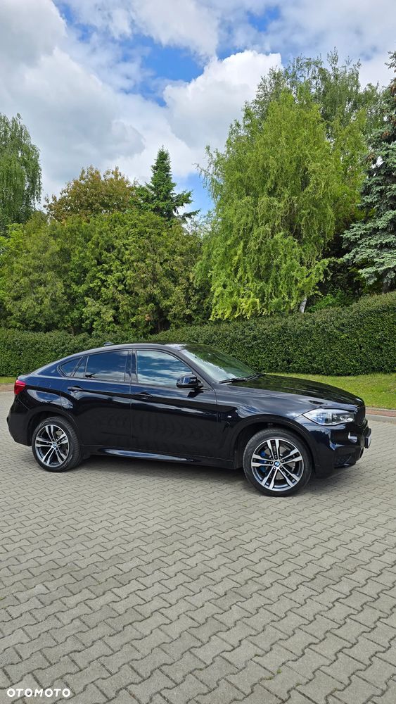 BMW X6 xDrive40d - 12
