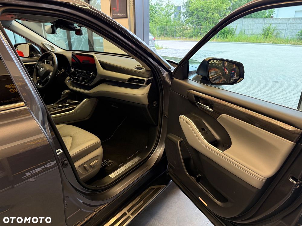 Toyota Highlander 2.5 Hybrid Executive Style - 9