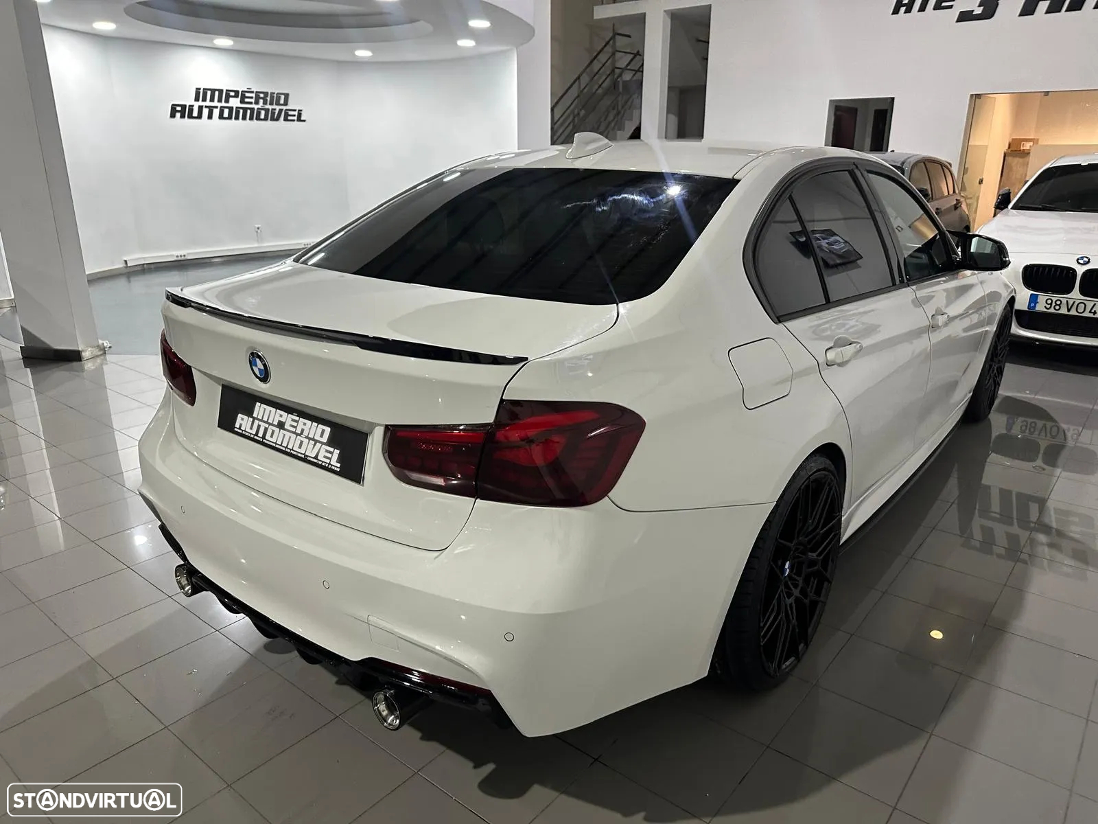 BMW 320 d Pack M - 34