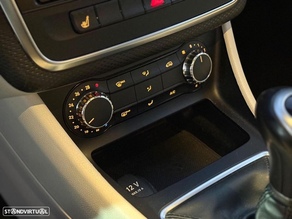 Mercedes-Benz A 200 - 12