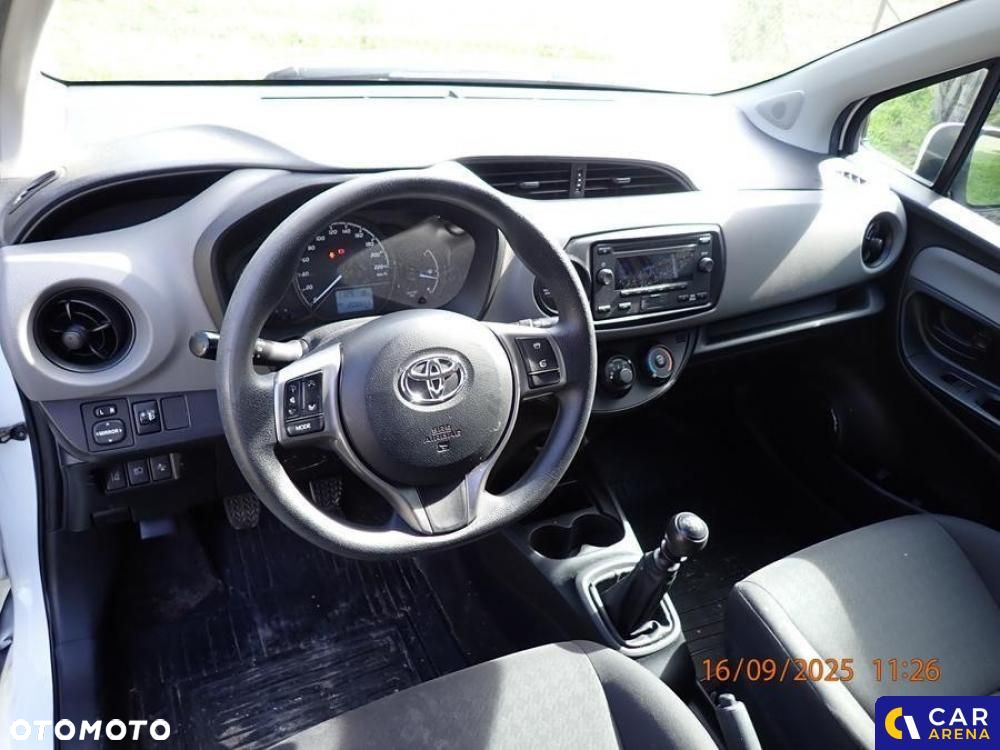 Toyota Yaris 1.5 Active - 11