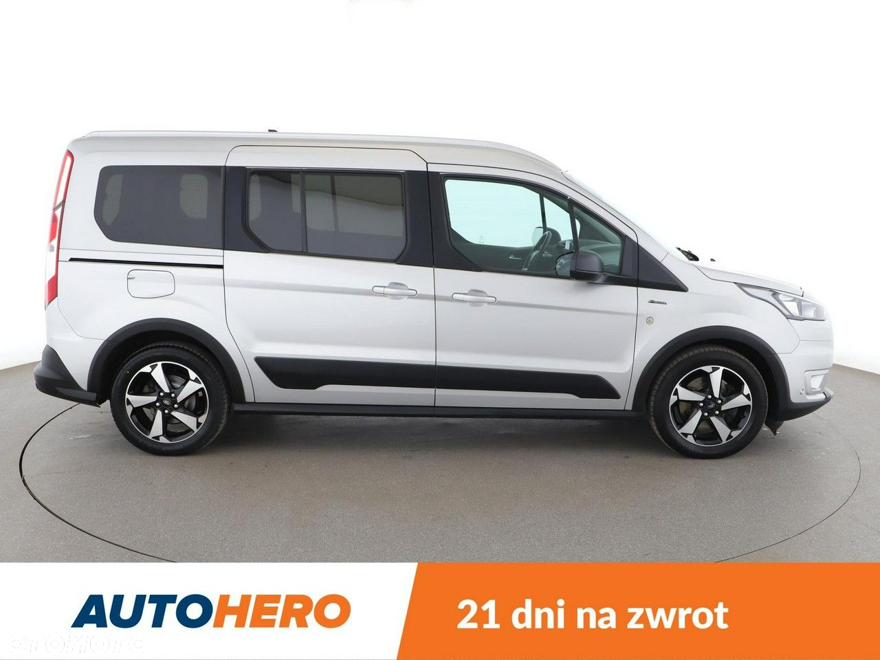 Ford Tourneo Connect Grand - 9