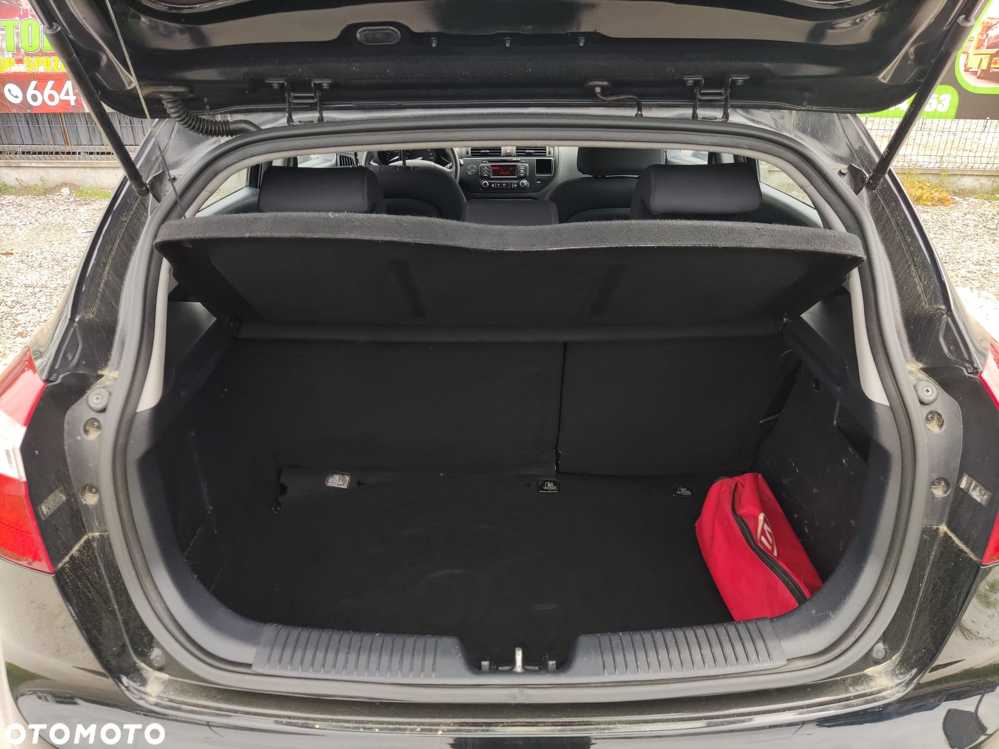 Kia Rio 1.2 Attract - 13