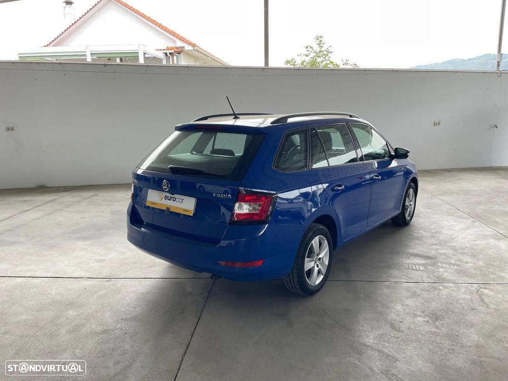 Skoda Fabia Break 1.0 MPI Active - 5