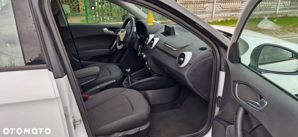 Audi A1 Sportback 1.2 TFSI S line edition - 10