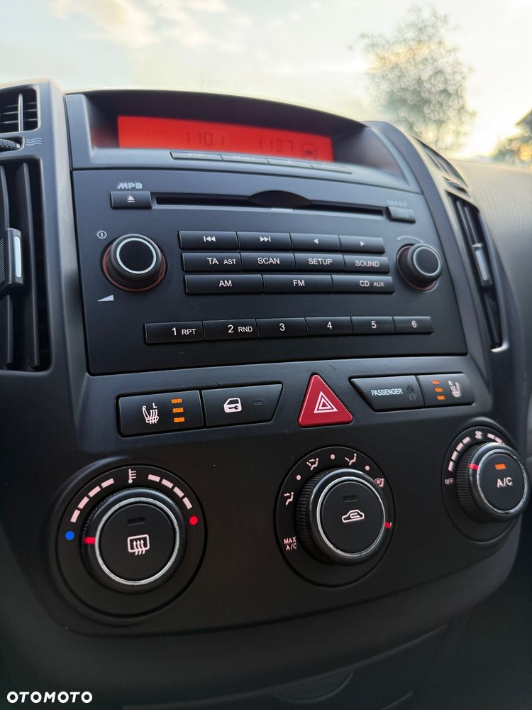 Kia Ceed 1.4 CVVT LX - 12
