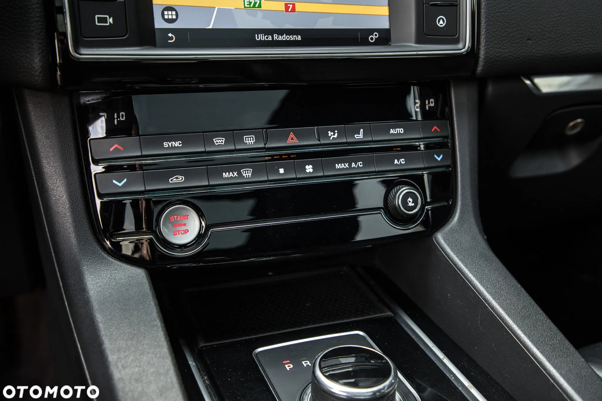 Jaguar F-Pace 2.0 i4D AWD Prestige - 19