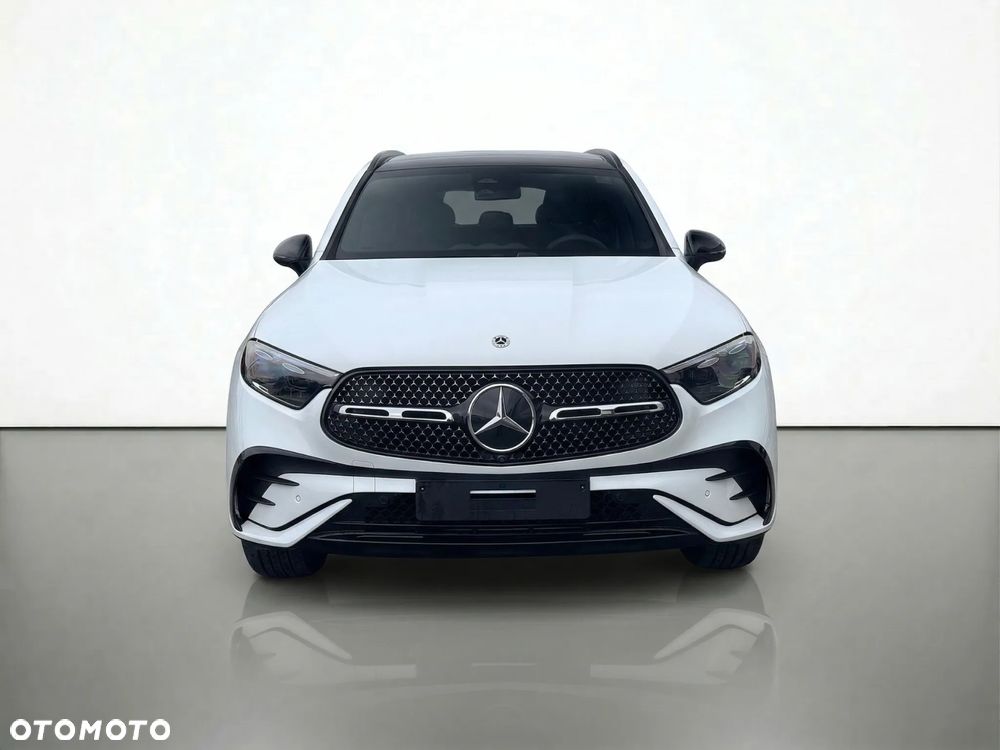 Mercedes-Benz GLC - 9